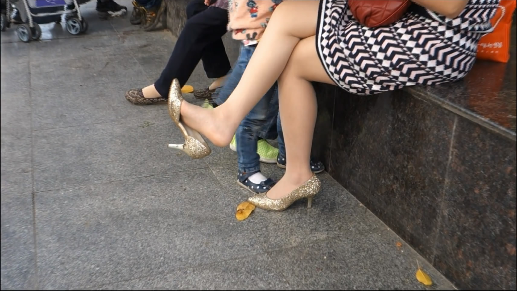 streetsnapdangl[00 00 55][20181129 232842 0]